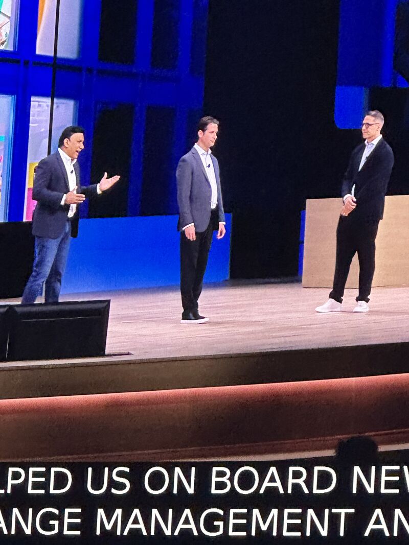 Imagen de publicación en LinkedIn de Infoaval